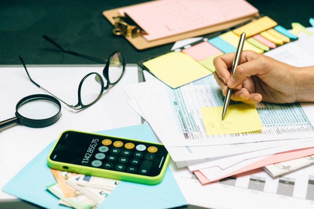 Raising in the US: Statutory compliance.